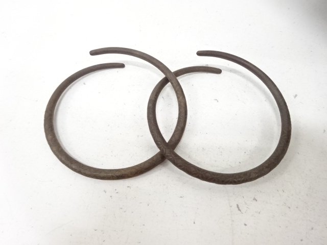  釜師　角谷莎村造　真形釜　風炉付(釜釻付)